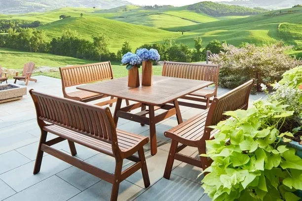 CLASSIC IPE BEECHWORTH 5 PIECE DINING SET - 53" Square Beechworth Table and 4 Amber Benches
