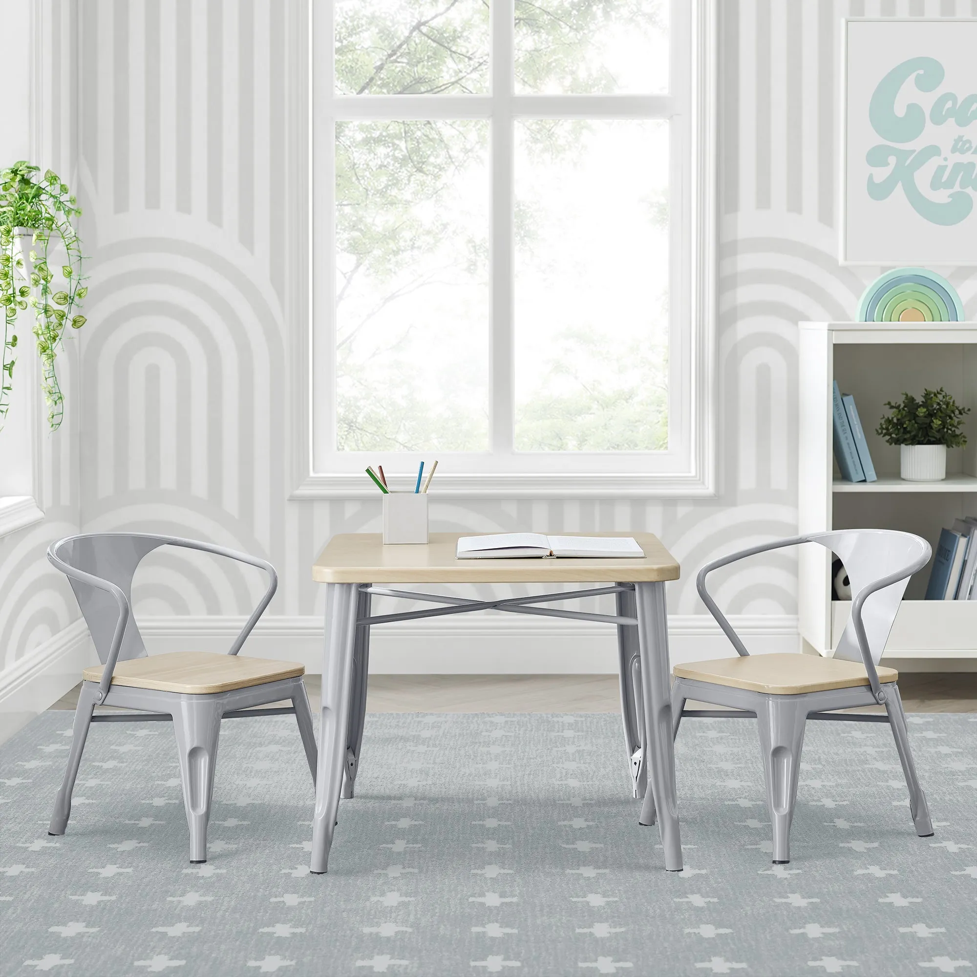 Delta Children Bistro Table & Chair 3pc Set (2 boxes)