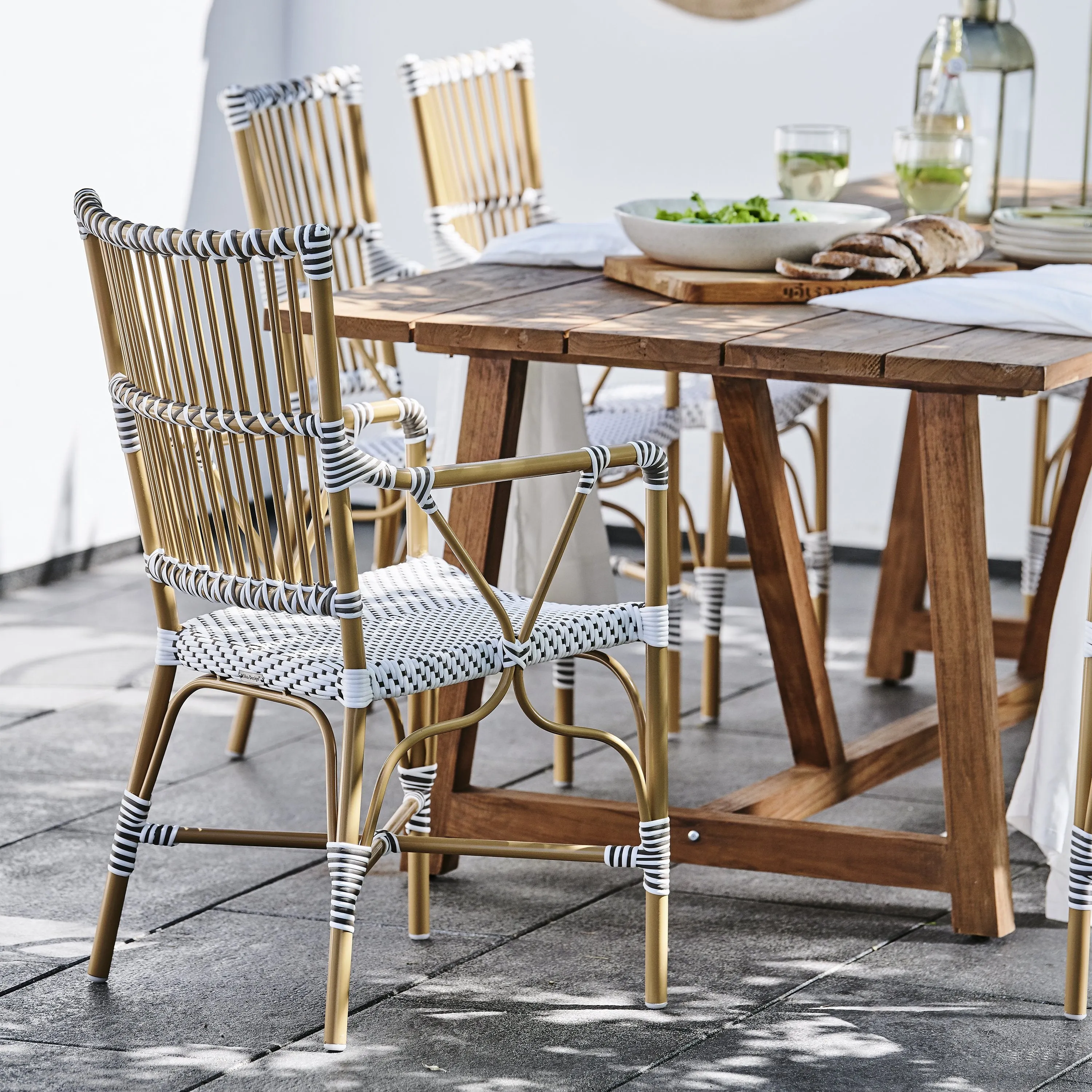 George Outdoor Dining Table