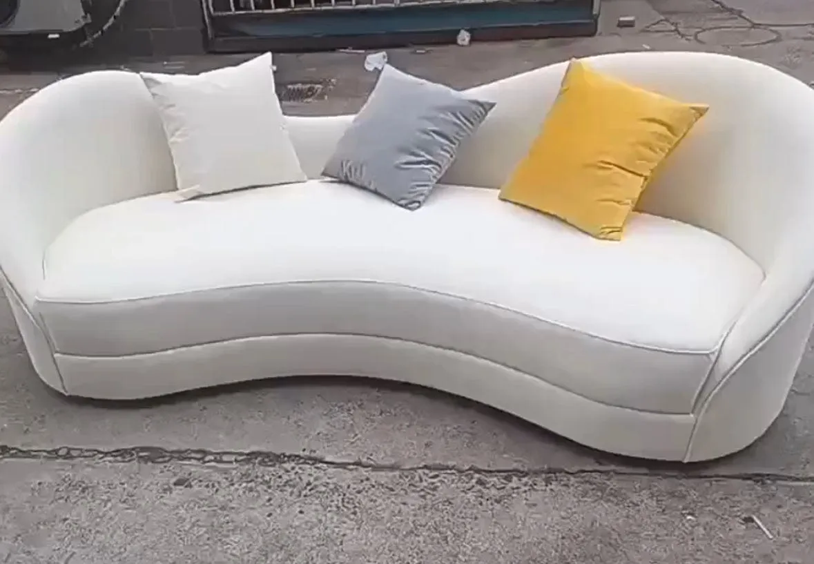 Mel Curve Sofa